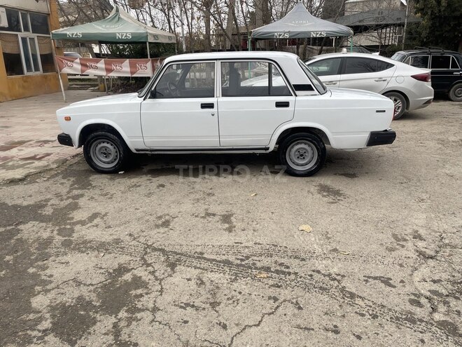 LADA (VAZ) 2107 2003, 20,000 km - 1.6 л - Şirvan