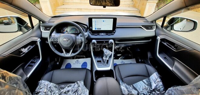 Toyota RAV4 2023, 17,000 km - 2.5 л - Bakı