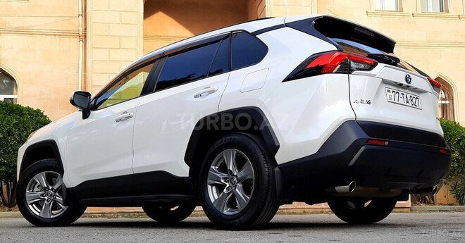 Toyota RAV4 2023, 17,000 km - 2.5 л - Bakı