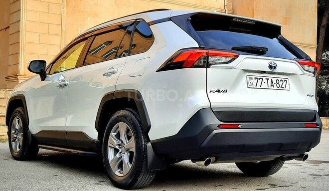 Toyota RAV4 2023, 17,000 km - 2.5 л - Bakı