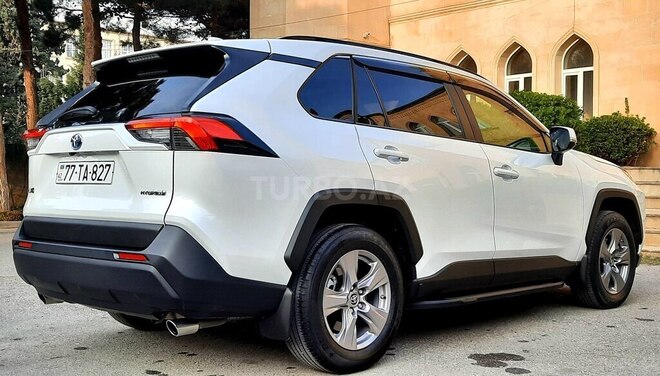 Toyota RAV4 2023, 17,000 km - 2.5 л - Bakı