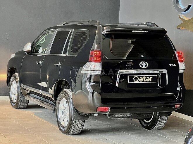Toyota Land Cruiser Prado-11