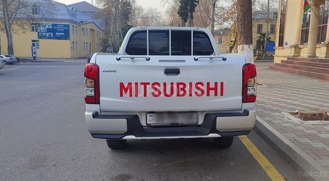 Mitsubishi L200 2021, 87,012 km - 2.4 л - Bakı