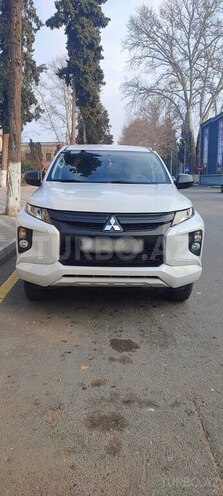 Mitsubishi L200 2021, 87,012 km - 2.4 л - Bakı