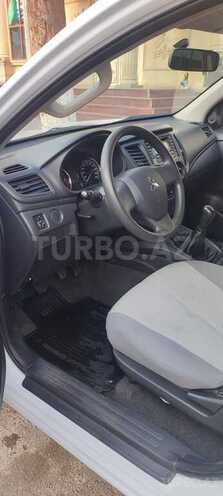 Mitsubishi L200 2021, 87,012 km - 2.4 л - Bakı