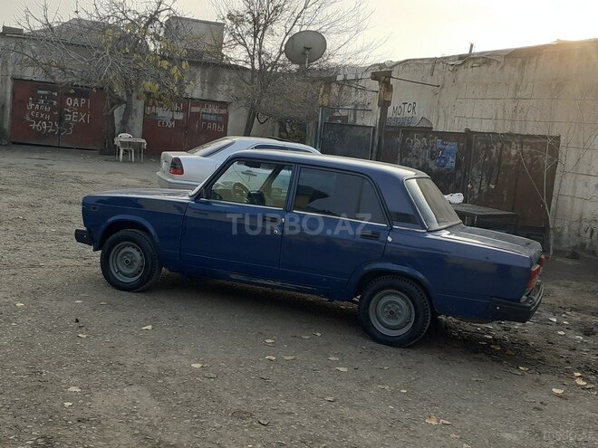 LADA (VAZ) 2107 2009, 21,000 km - 1.6 л - Sabirabad