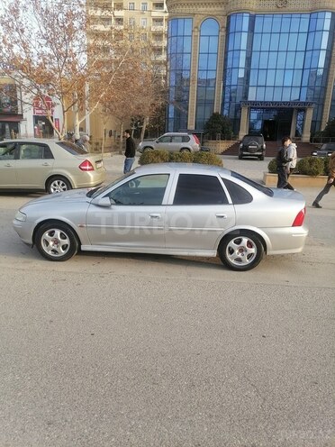 Opel Vectra 1999, 414,500 km - 1.6 l - Sumqayıt