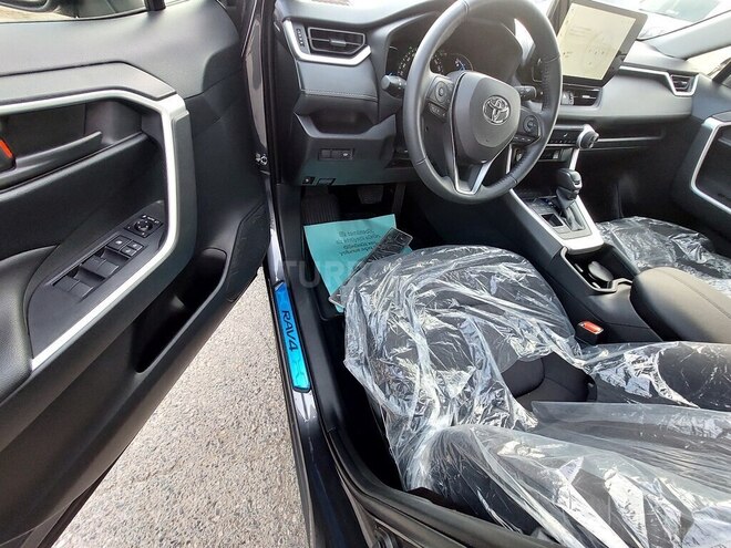 Toyota RAV4 2024, 17,000 km - 2.5 l - Bakı