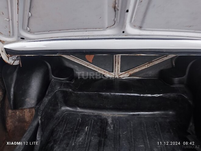 LADA (VAZ) 2106 1986, 25,600 km - 1.3 l - Sabirabad