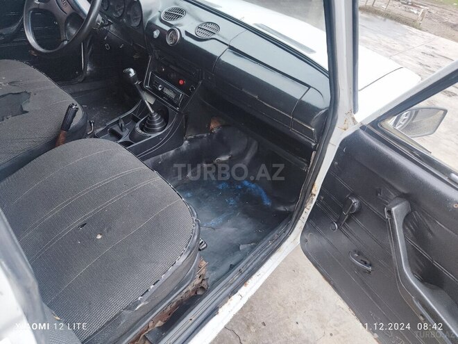 LADA (VAZ) 2106 1986, 25,600 km - 1.3 l - Sabirabad