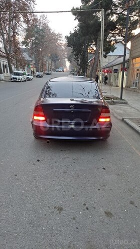 Opel Astra 1997, 153,000 km - 1.8 л - Qazax