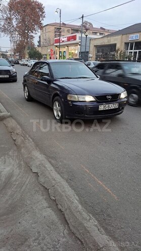 Opel Astra 1997, 153,000 km - 1.8 л - Qazax