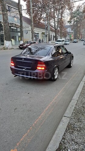 Opel Astra 1997, 153,000 km - 1.8 л - Qazax