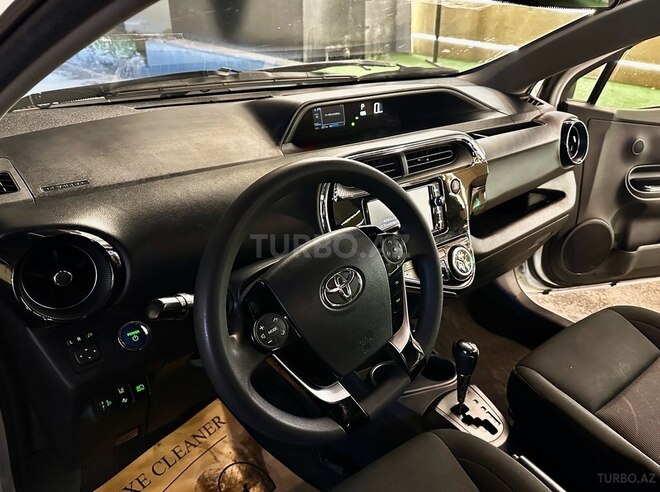 Toyota Aqua 2018, 120,000 km - 1.5 l - Bakı