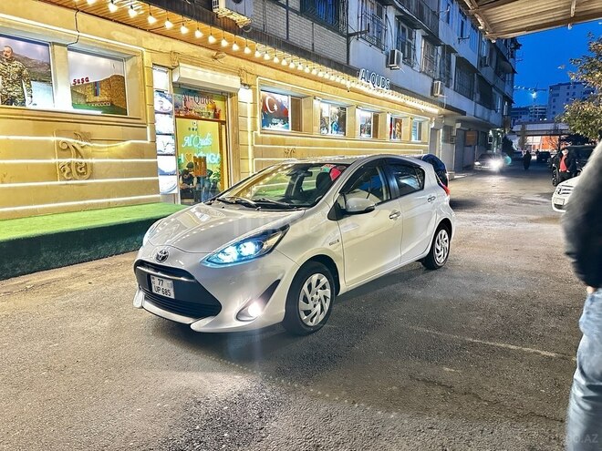 Toyota Aqua 2018, 120,000 km - 1.5 l - Bakı