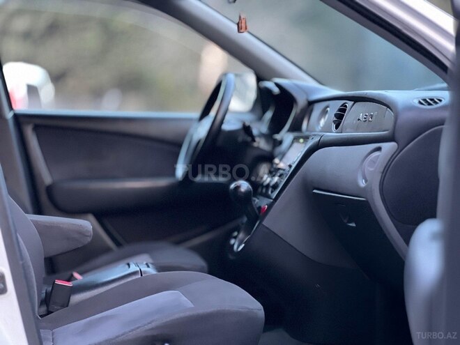 Mitsubishi Outlander 2004, 257,000 km - 2.4 l - Bakı
