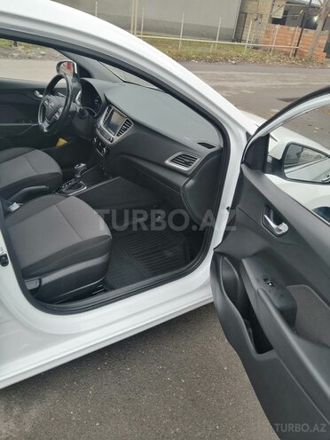 Hyundai Accent 2019, 60,000 km - 1.6 l - Göyçay