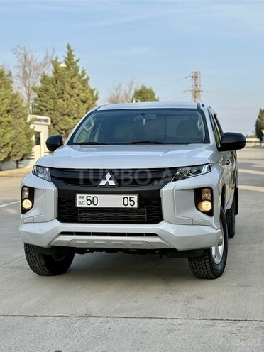 Mitsubishi L200 2020, 129,430 km - 2.4 l - Bakı