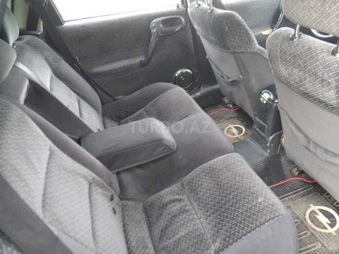 Opel Vectra 1996, 234,656 km - 2.0 l - Quba