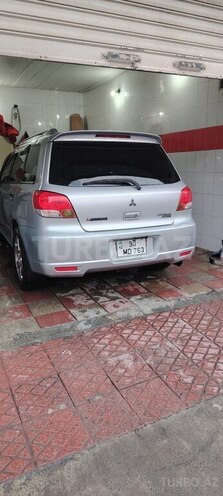 Mitsubishi Airtrek-2