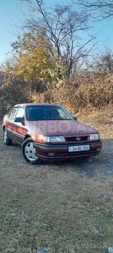 Opel Vectra 1996, 800,000 km - 2.0 l - Qax