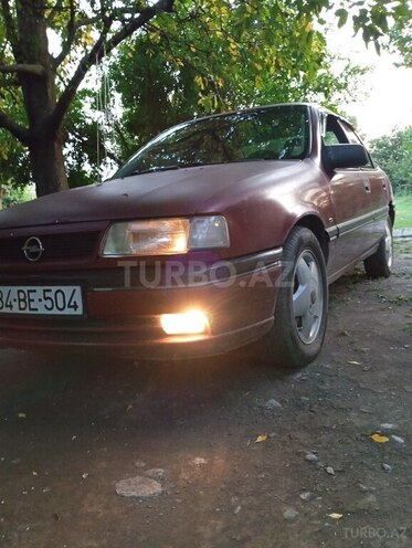 Opel Vectra 1996, 800,000 km - 2.0 l - Qax
