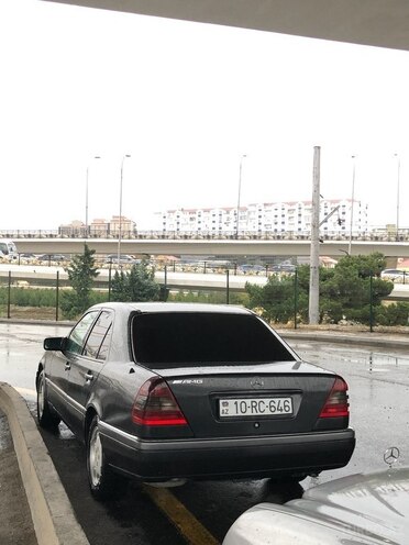 Mercedes C 220 d 1996, 270,000 km - 2.2 l - Bakı