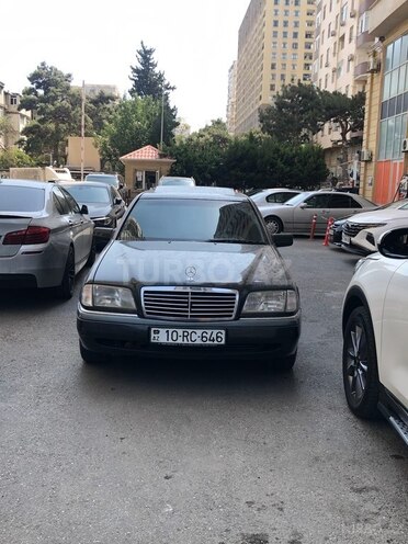 Mercedes C 220 d 1996, 270,000 km - 2.2 l - Bakı