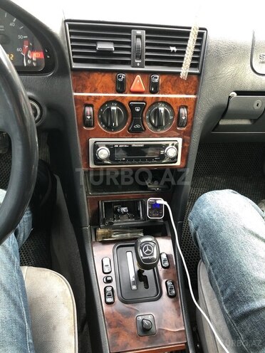 Mercedes C 220 d 1996, 270,000 km - 2.2 l - Bakı