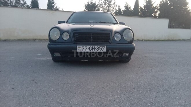 Mercedes E 220 1995, 234,512 km - 2.2 l - Bakı