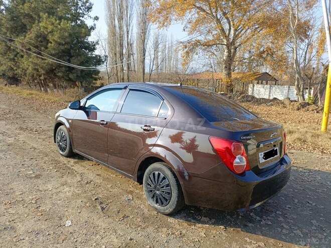 Chevrolet Aveo-4