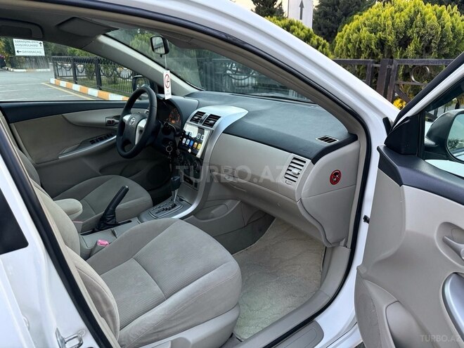Toyota Corolla 2011, 138,000 km - 1.8 l - Bakı
