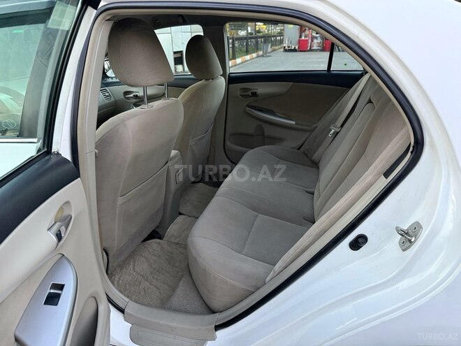 Toyota Corolla 2011, 138,000 km - 1.8 l - Bakı