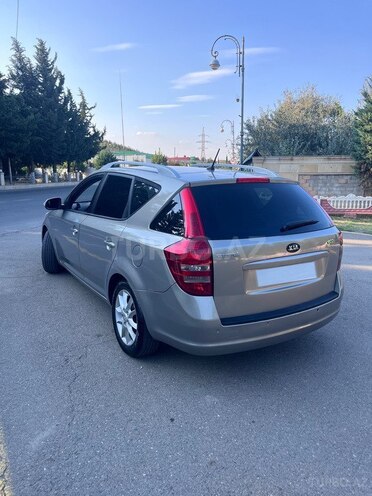 Kia Ceed 2009, 300,000 km - 1.6 л - Bakı