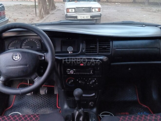 Opel Astra 1997, 900,000 km - 1.6 l - Gəncə