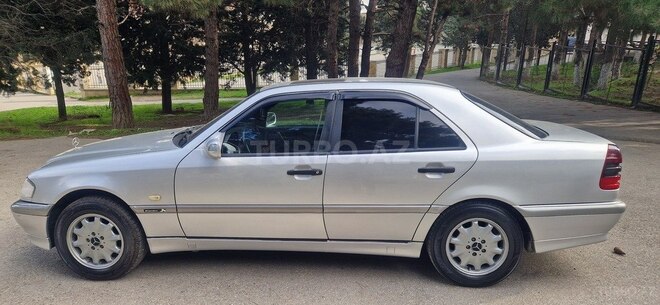 Mercedes C 200 1998, 300,000 km - 2.0 l - Bakı