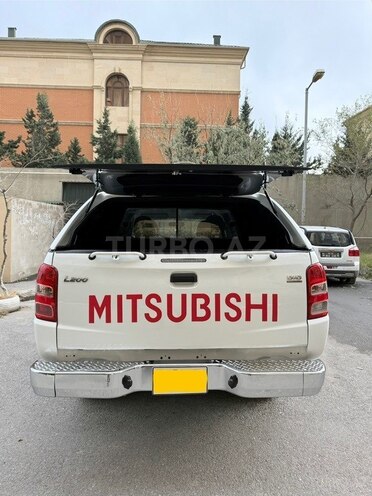 Mitsubishi L200 2018, 162,368 km - 2.5 л - Bakı