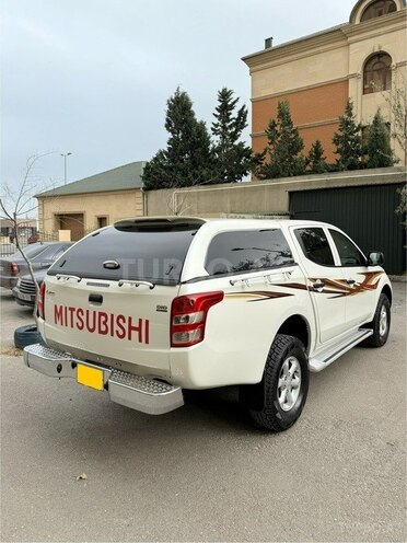 Mitsubishi L200 2018, 162,368 km - 2.5 л - Bakı