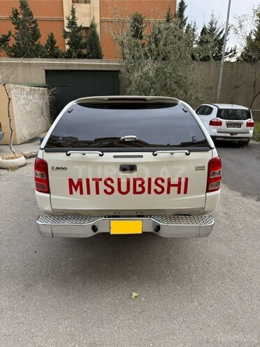 Mitsubishi L200 2018, 162,368 km - 2.5 л - Bakı