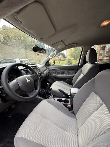Mitsubishi L200 2018, 162,368 km - 2.5 л - Bakı