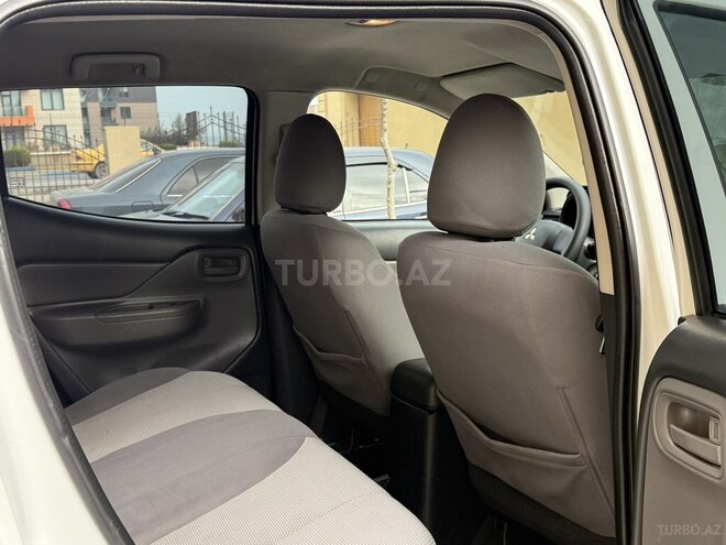 Mitsubishi L200 2018, 162,368 km - 2.5 л - Bakı