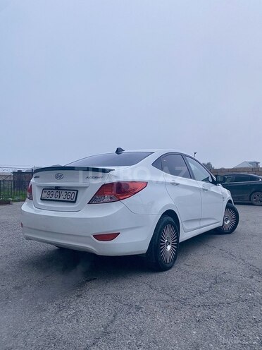 Hyundai Accent 2013, 181,660 km - 1.6 л - Bakı