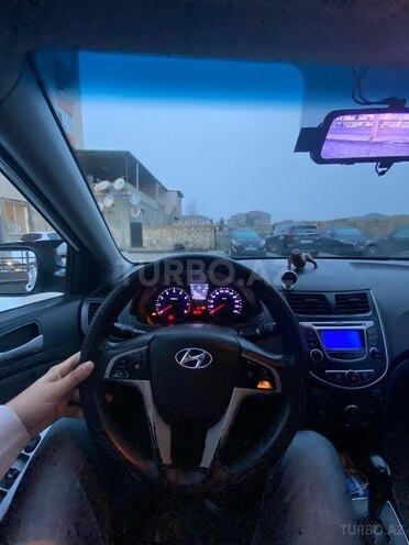 Hyundai Accent 2013, 181,660 km - 1.6 л - Bakı