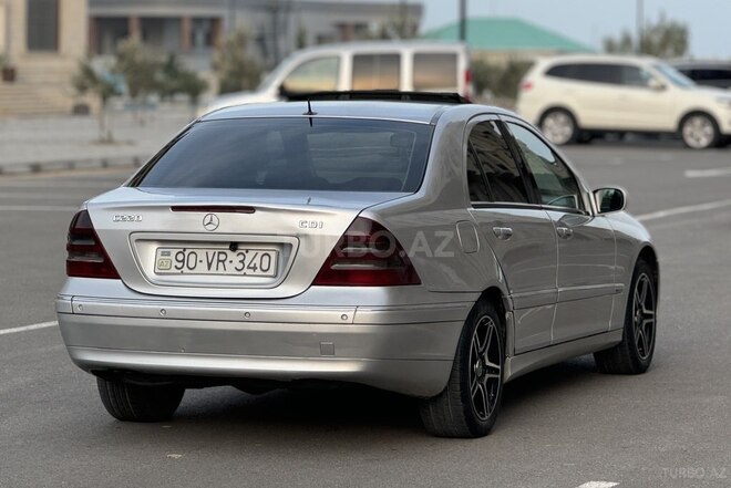 Mercedes C 220 d 2001, 345,764 km - 2.2 л - Bakı