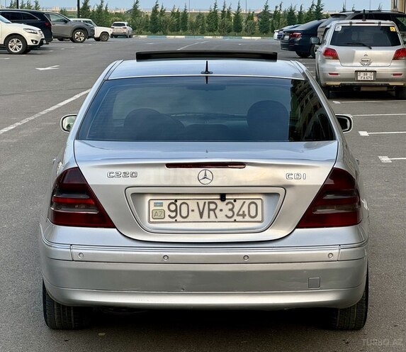 Mercedes C 220 d 2001, 345,764 km - 2.2 л - Bakı