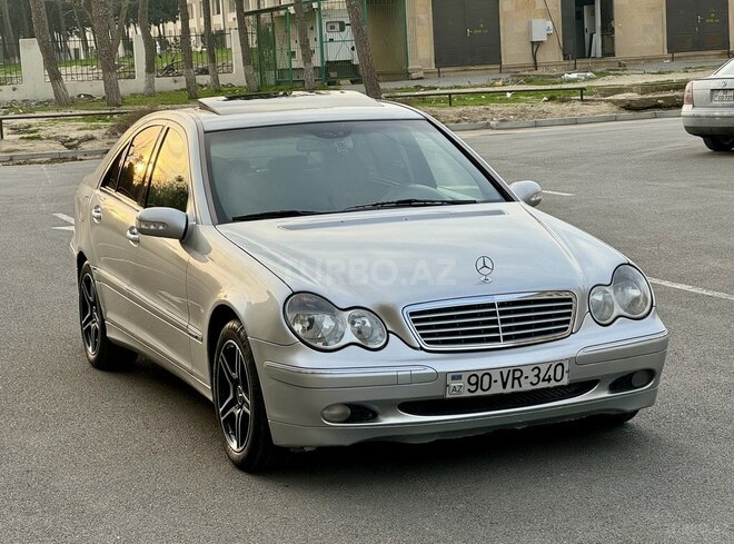 Mercedes C 220 d 2001, 345,764 km - 2.2 л - Bakı