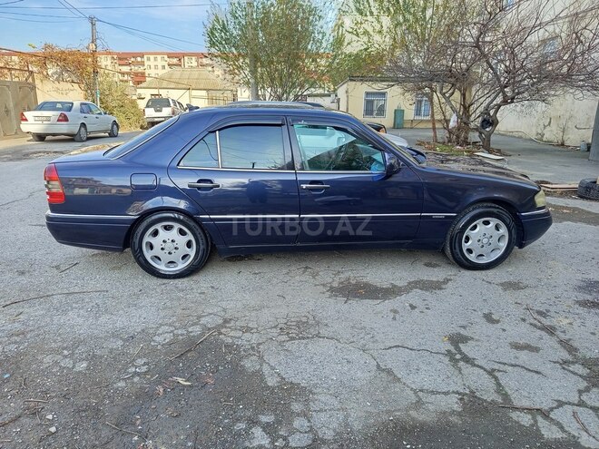 Mercedes C 220 1995, 228,000 km - 2.2 l - Bakı