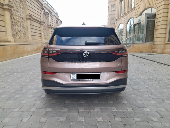 Volkswagen ID.6 X-4