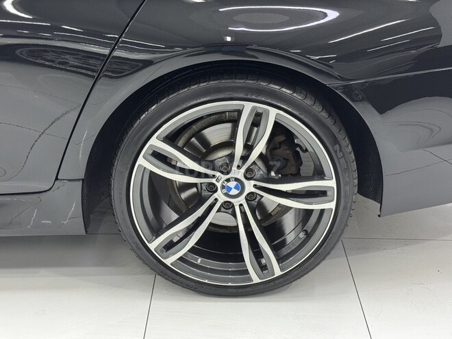 BMW 530-12