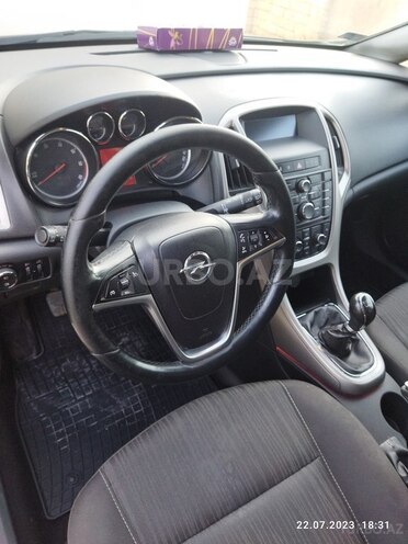 Opel Astra 2011, 319,000 km - 1.3 l - Bakı